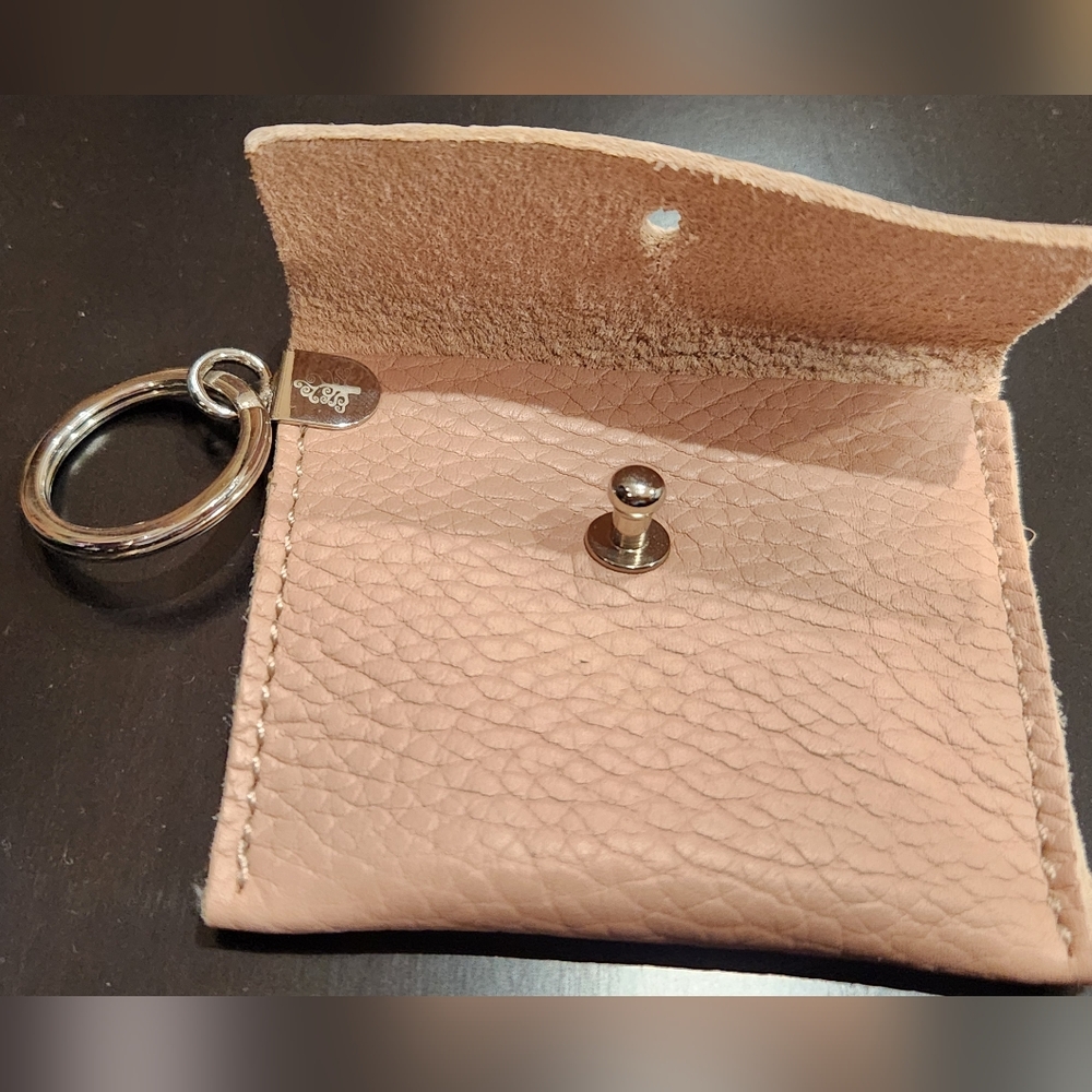 🎁Leather wallet with key ring in salmon pink color
